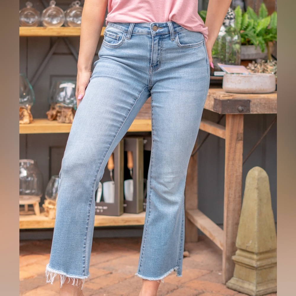 Flying monkey mid rise crop flare